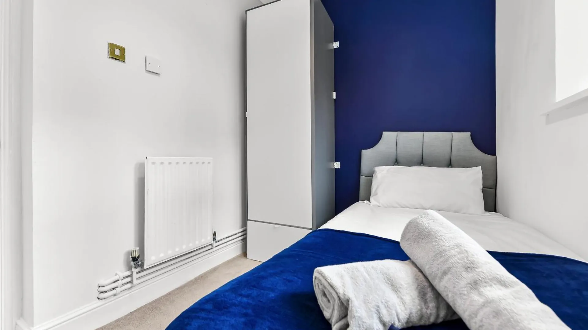 2Bed - Canary Wharf - 14Days London